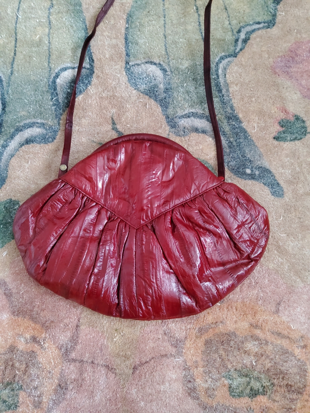 Vintage Genuine Eel Skin Merlot Floral Accent Shoulder Bag - Picture 4 of 6